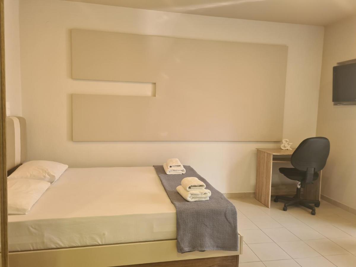 Sergios Apartments 1 亚历山德鲁波利斯 外观 照片